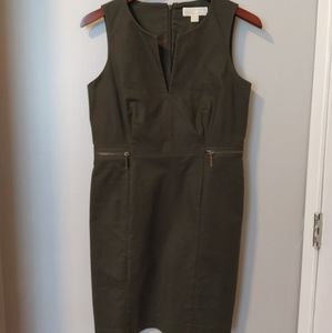 Michael Michael Kors Green V-Neck Shift Dress